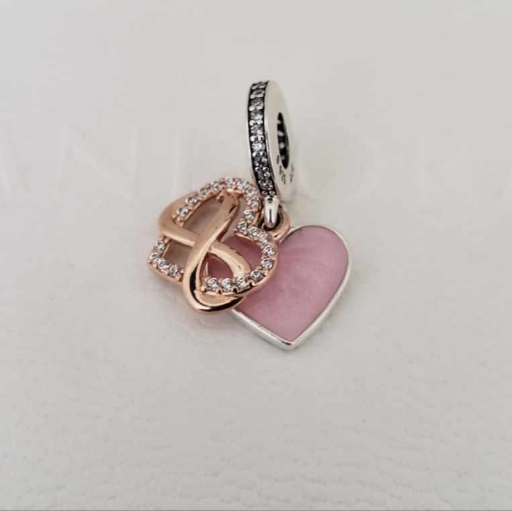 👨‍👩‍👧‍👦 Authentic Pandora TWO TONE FAMILY DANGLE CHARM🎁